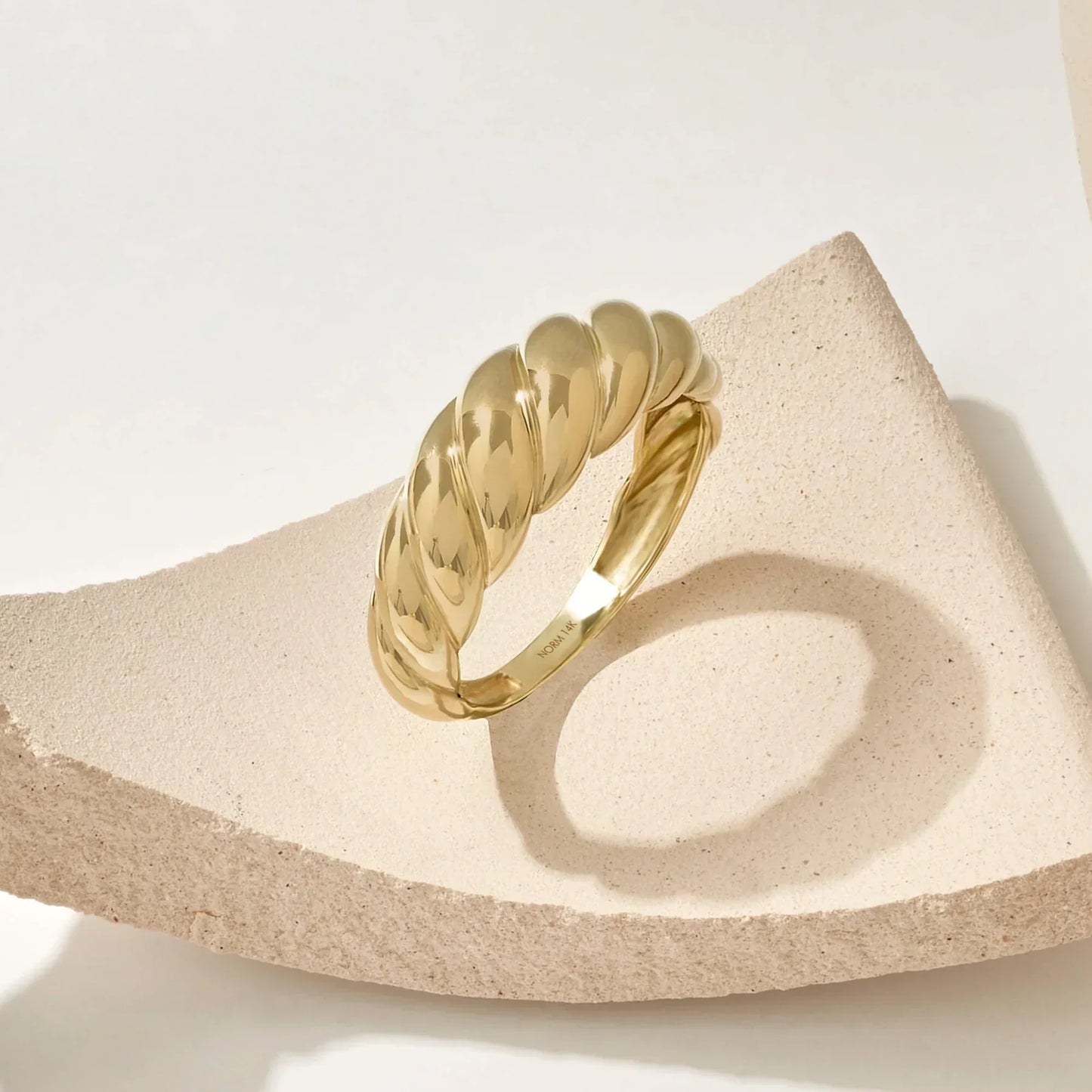 Croissant Ring | Gull