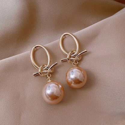 Elegant Perle Drap Earring