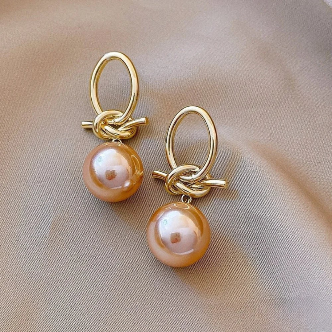 Elegant Perle Drap Earring