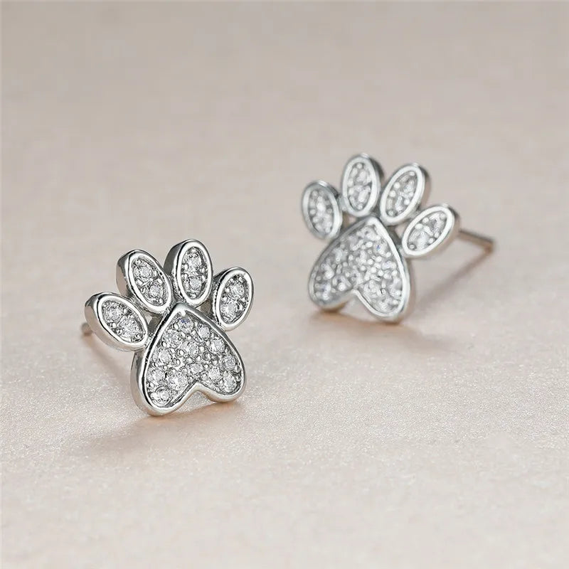 Celestial Paw Studs – Hjerteformet Eleganse