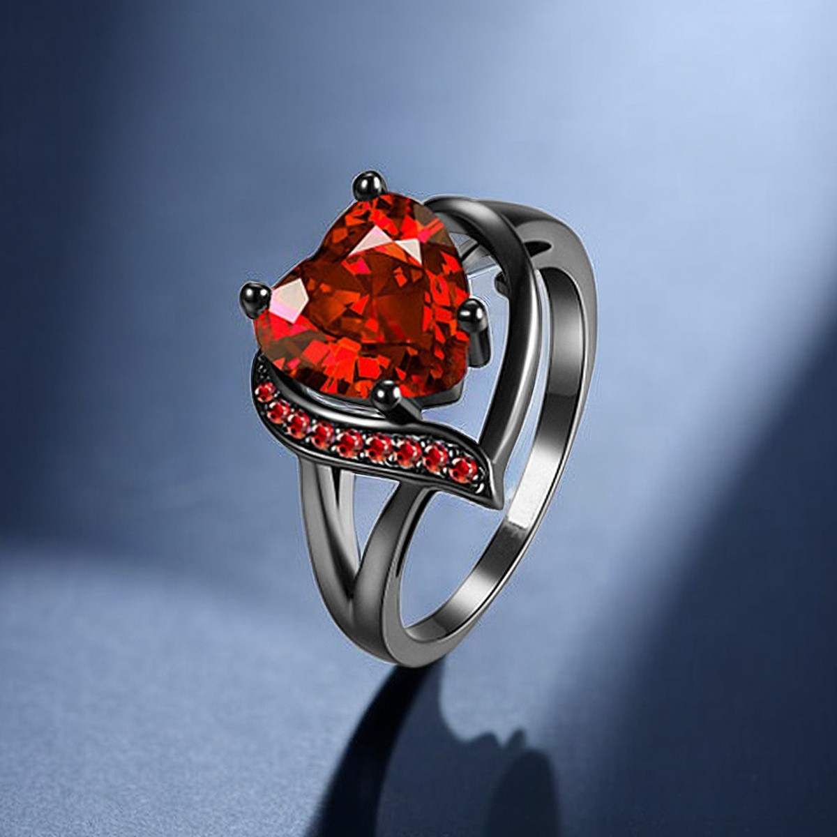 Calindra Rosethorne Ring | Hvitt Gull